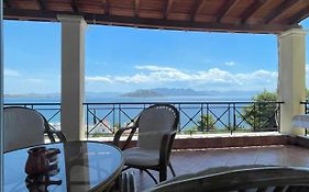 Amazing View Family House!
